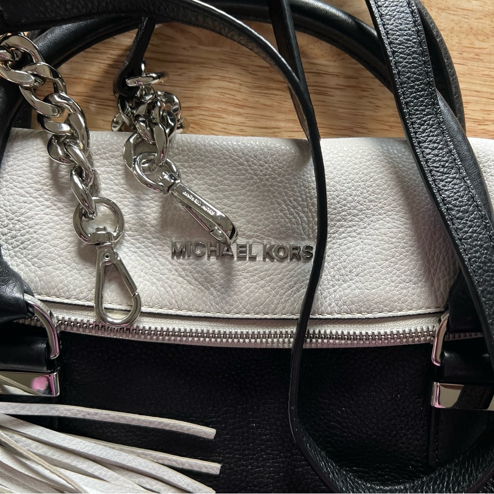 MICHAEL KORS | black and white handbag